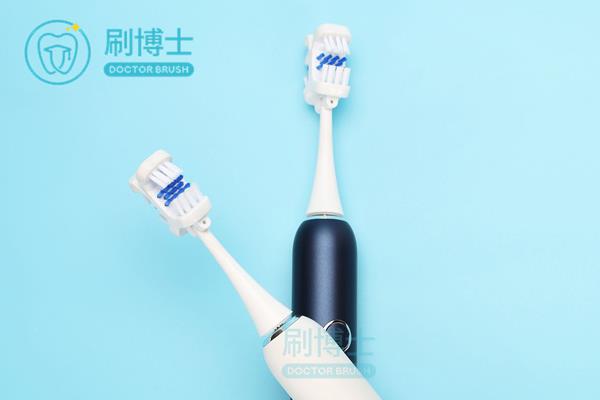 電動(dòng)牙刷好還是普通牙刷對(duì)牙齒好？不同類型的牙刷使用方法